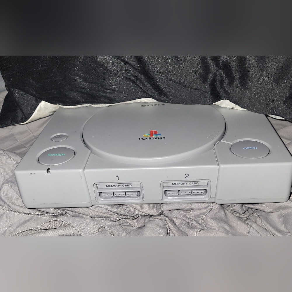 Sony PlayStation Model No.SCPH-7501